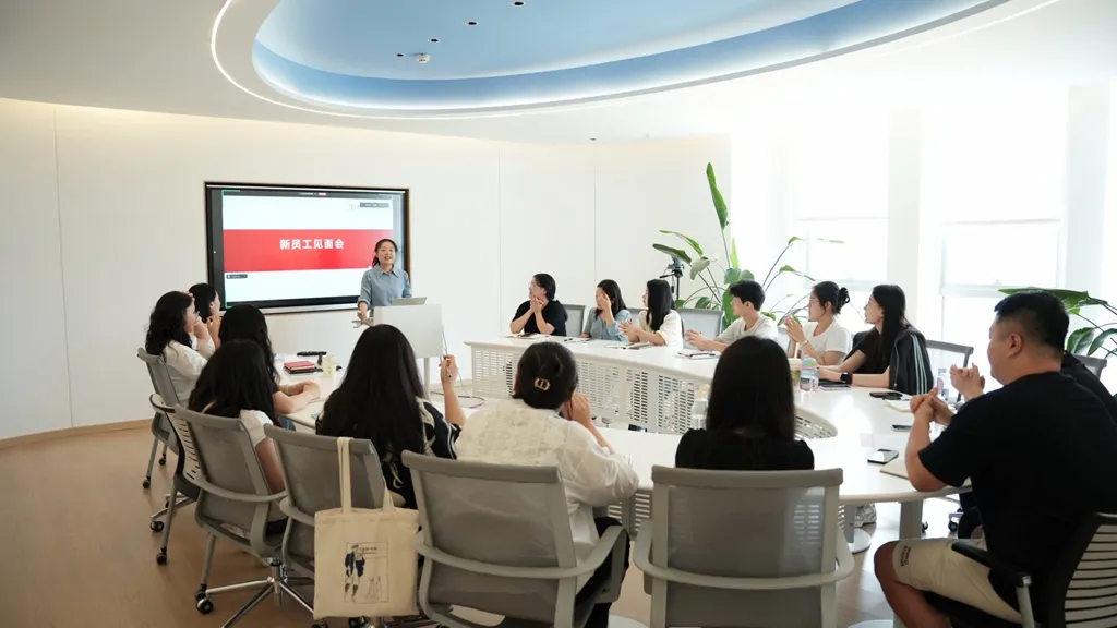 新员工1.jpg