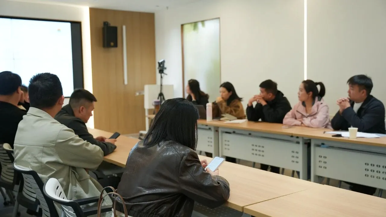 九月案件研讨会 2.jpg